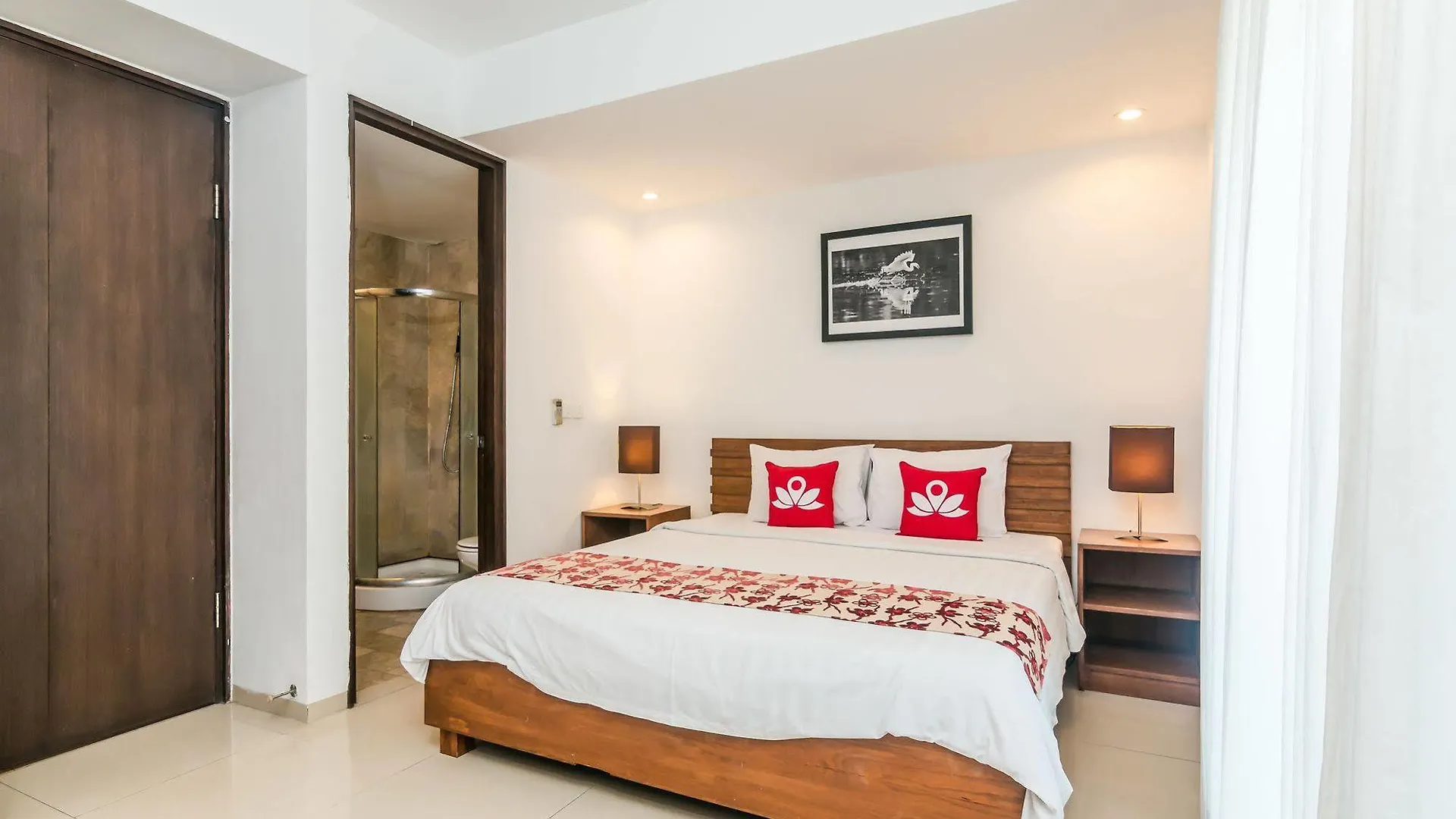 Zen Rooms Dewi Ratih Seminyak Kuta