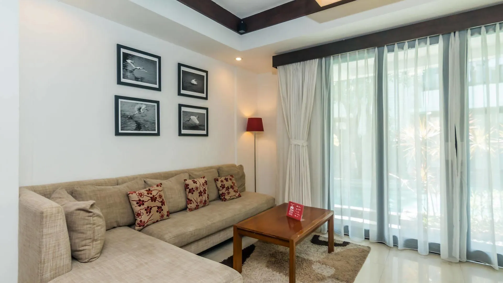 Hotel Zen Rooms Dewi Ratih Seminyak Kuta